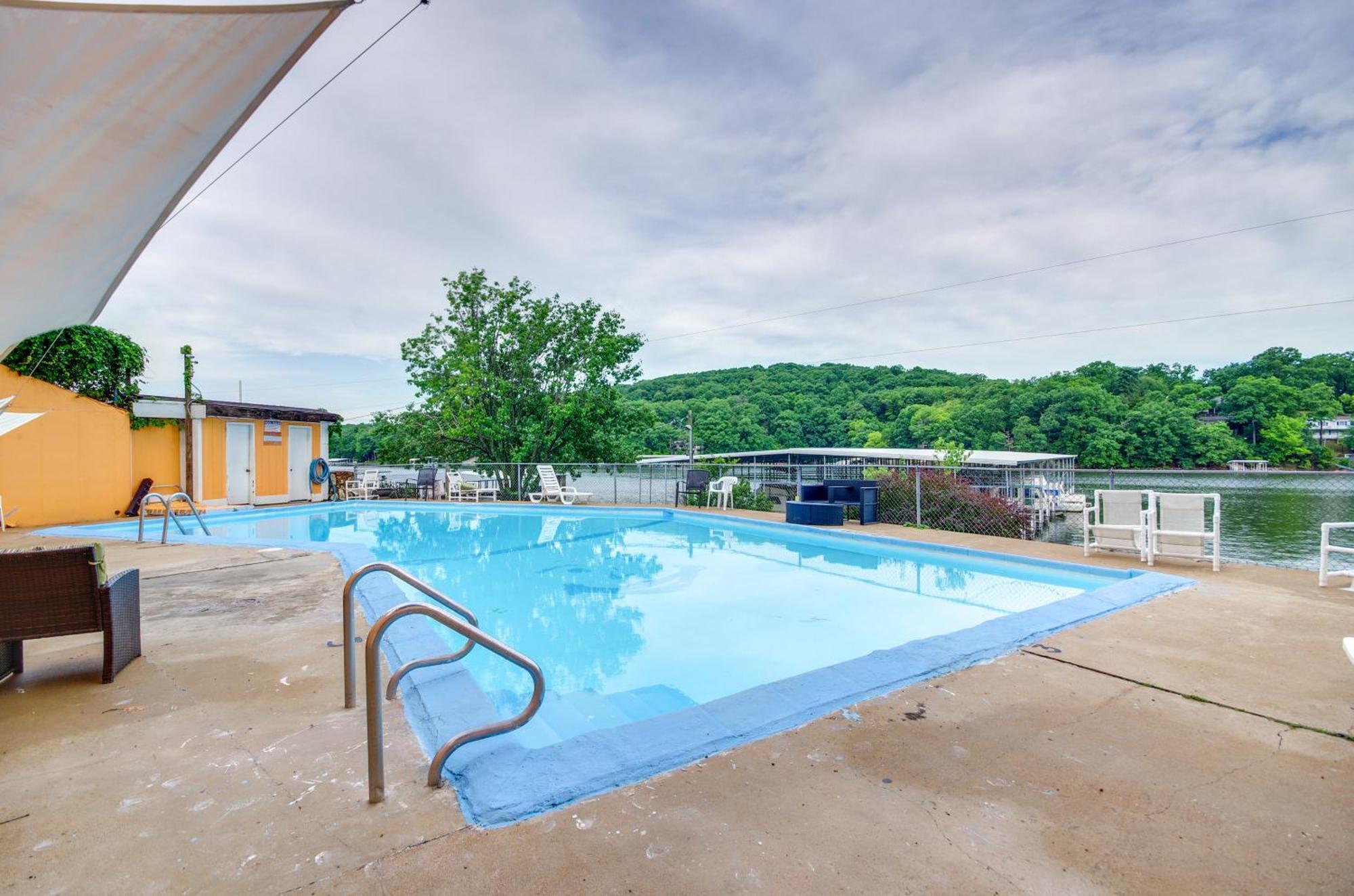 Cozy Lake Ozark Condo Rental With Grill, Pool Access Extérieur photo